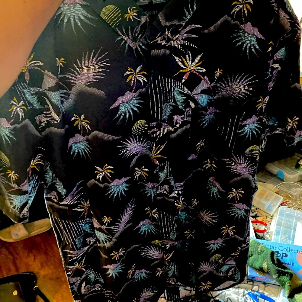 Men’s button up Hawaii vibes shirt